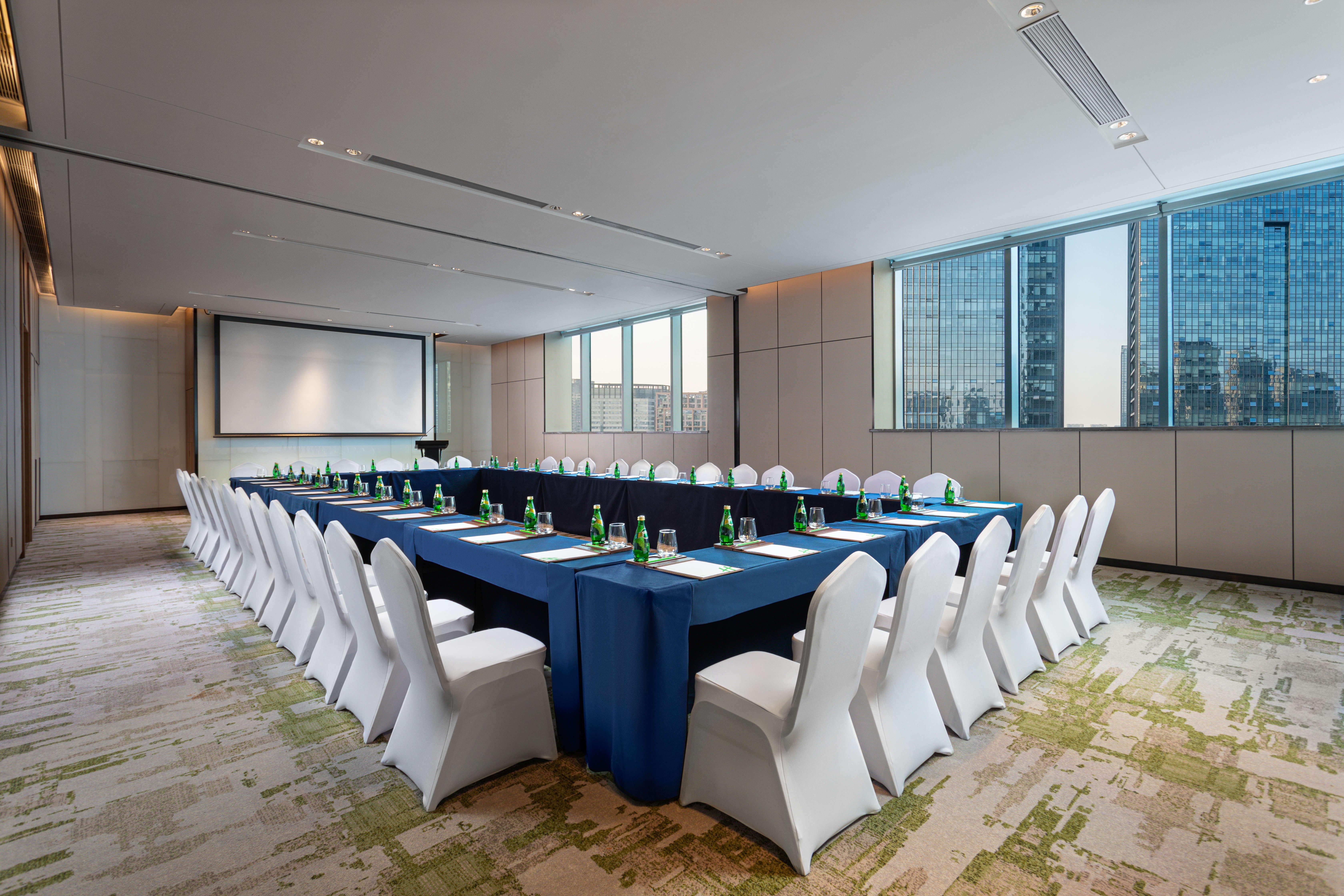 Holiday Inn Hangzhou Binjiang 45/56
