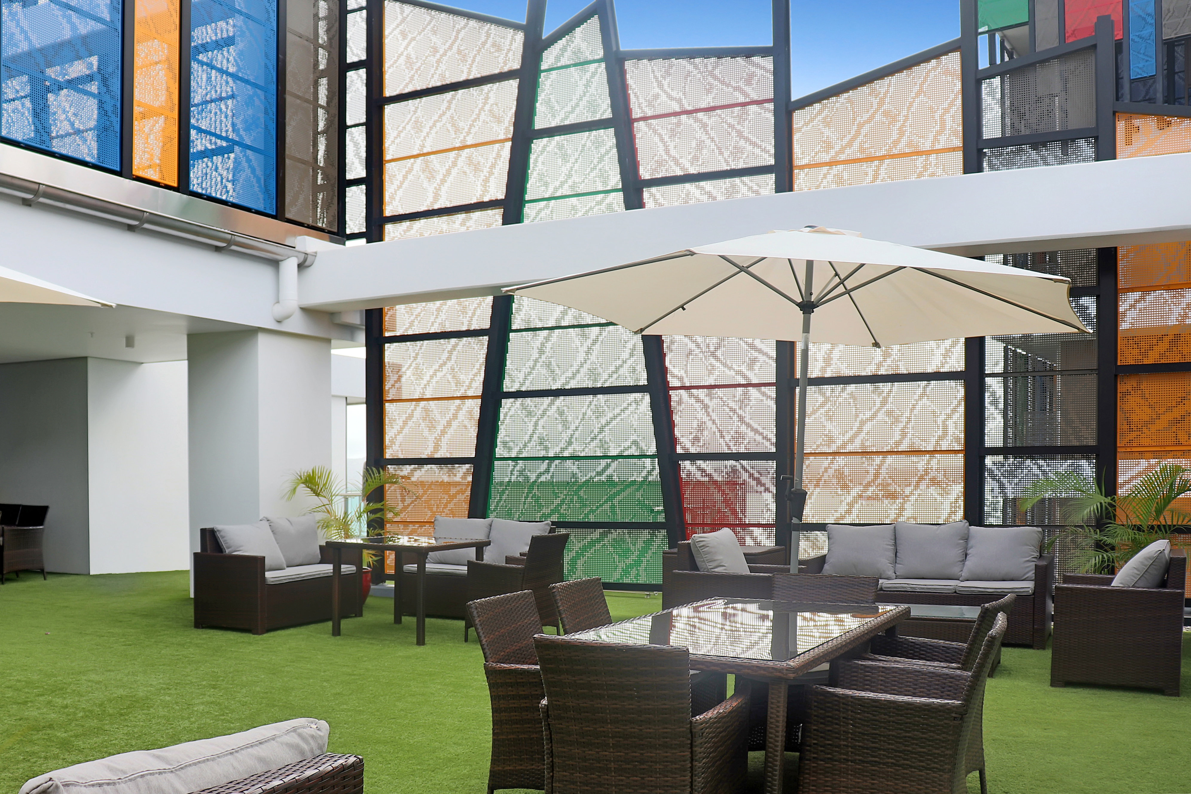 Crowne Plaza Residences Port Moresby 27/50