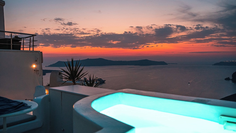 Trieris Villas And Suites 28/50