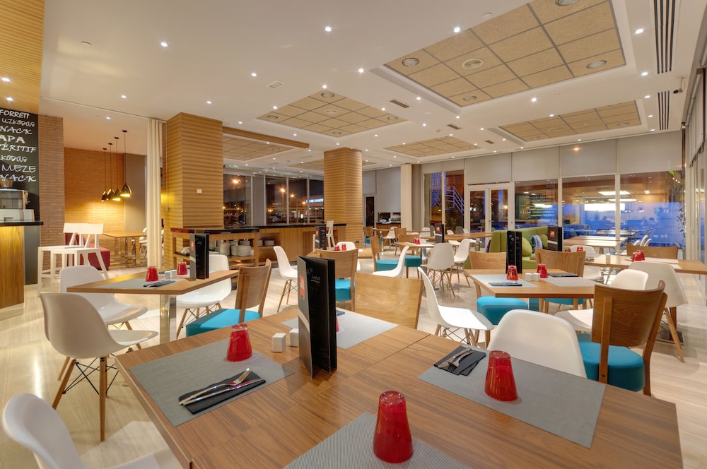 Madrid Chamartin Affiliated by Melia 50/64