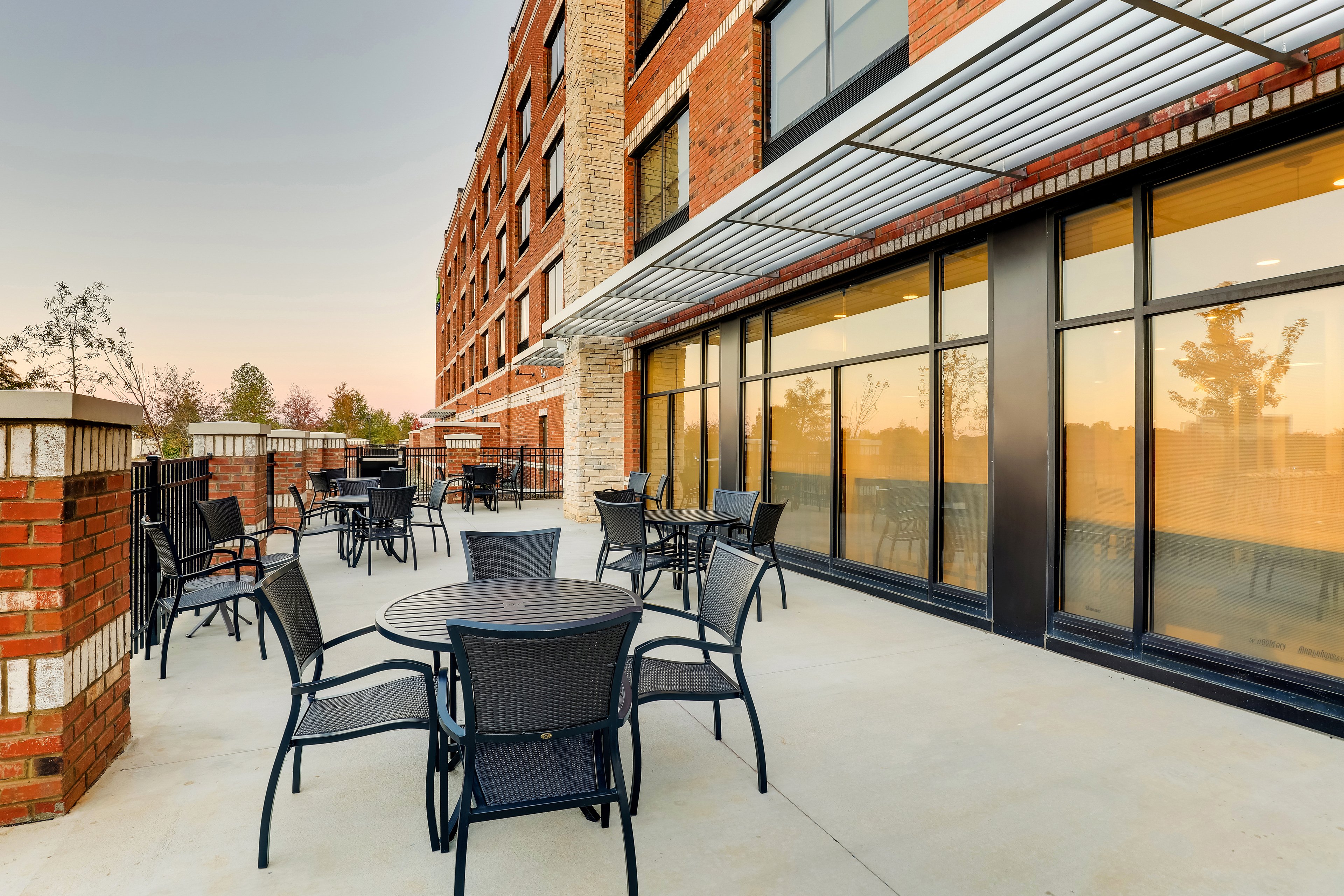 Holiday Inn Express Holly Springs - Raleigh Area, an IHG Hotel 12/14