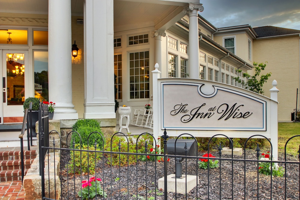 The Inn At Wise 4/36