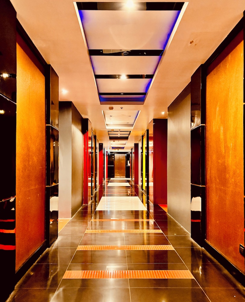 Absolute Bangla Suites 11/50