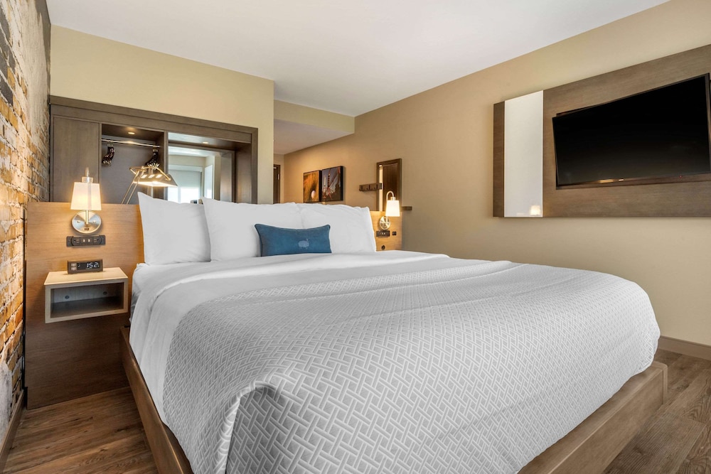 Cambria Hotel Fort Mill 15/50