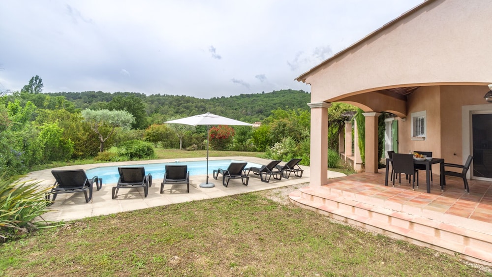 Residence Le Domaine de Camiole - Vacanceole 50/55