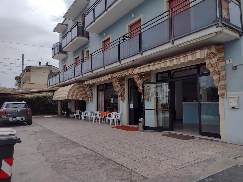 Hotel Villa Panda 15/16