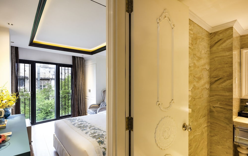 A&EM Saigon Hotel 18/77