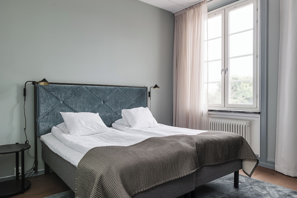 Standard, Double Bed