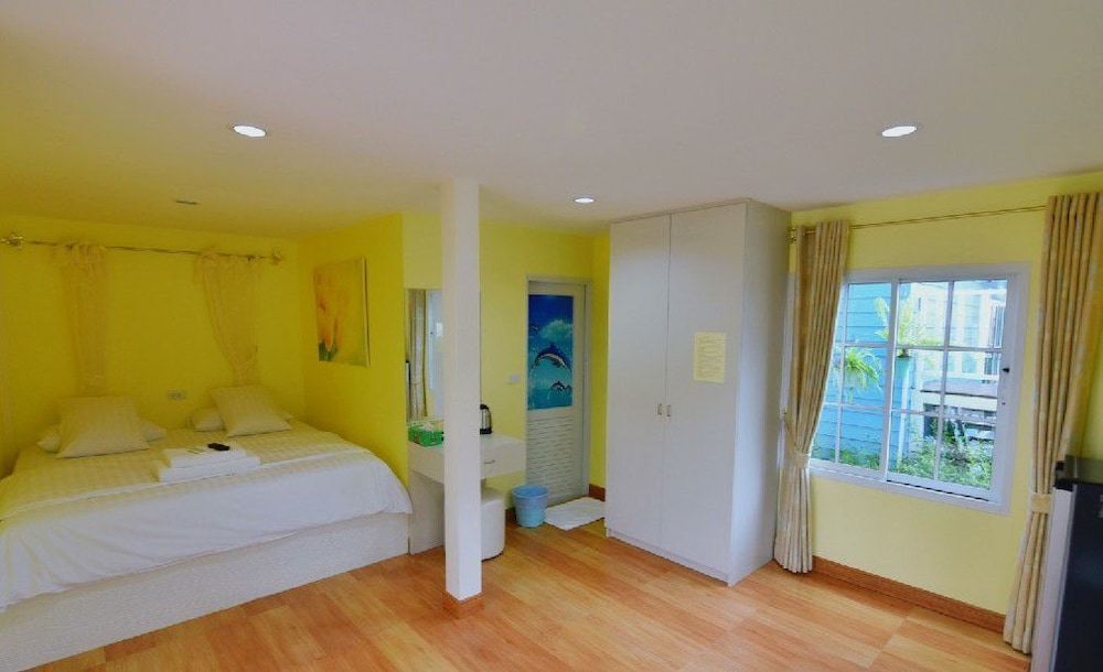 STANDARD, KING BED