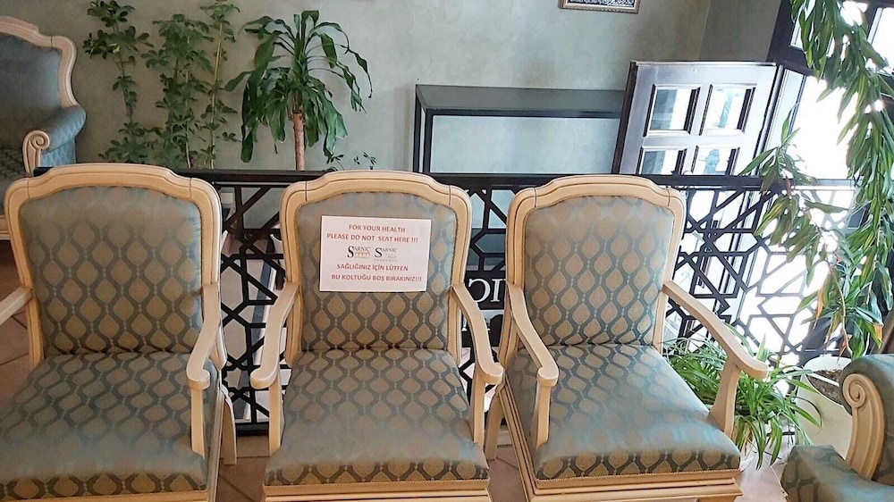 Sarnic Hotel and Sarnic Premier Hotel 10/50