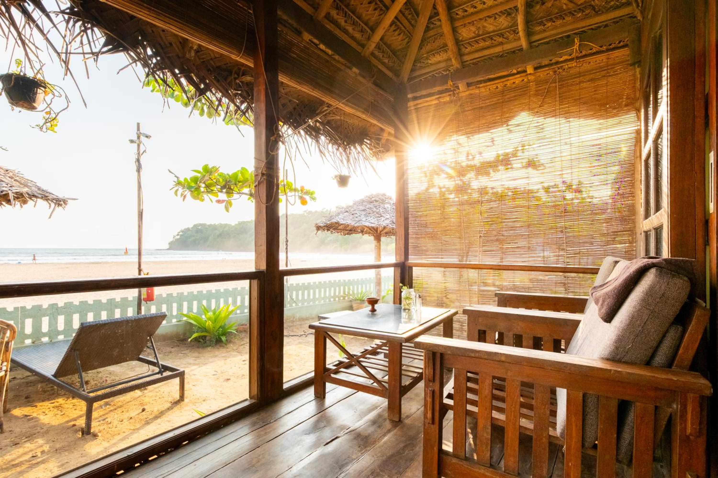 The Bay Agonda 30/50