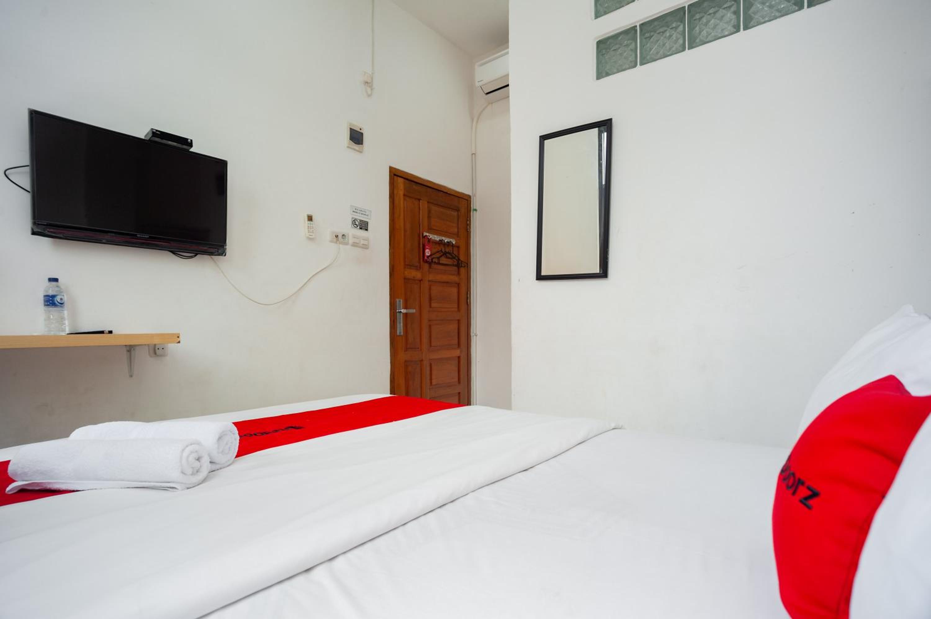 OYO 3929 8angau Mas 15/48