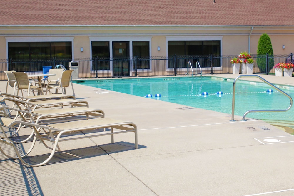 Best Western Galleria Inn & Suites 22/30