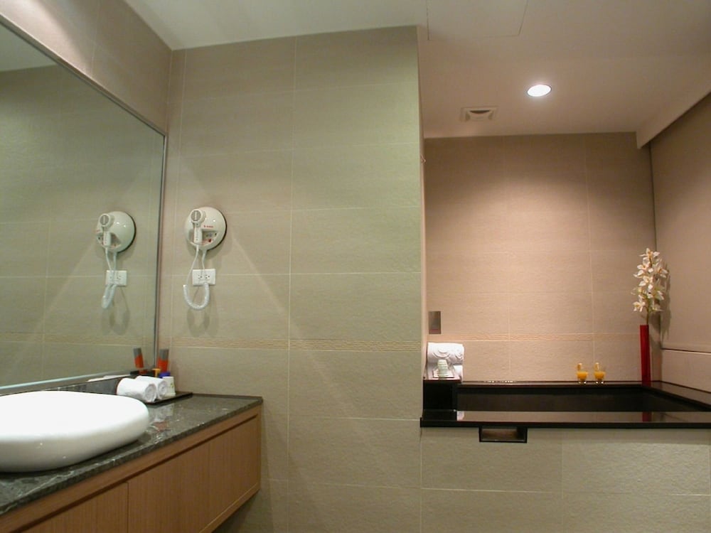 Aqua Bella Hot Spring Hotel 18/50