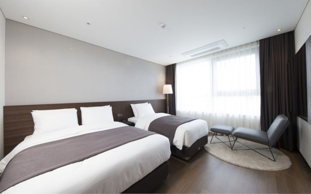 Ramada By Wyndham Daejeon 16/51