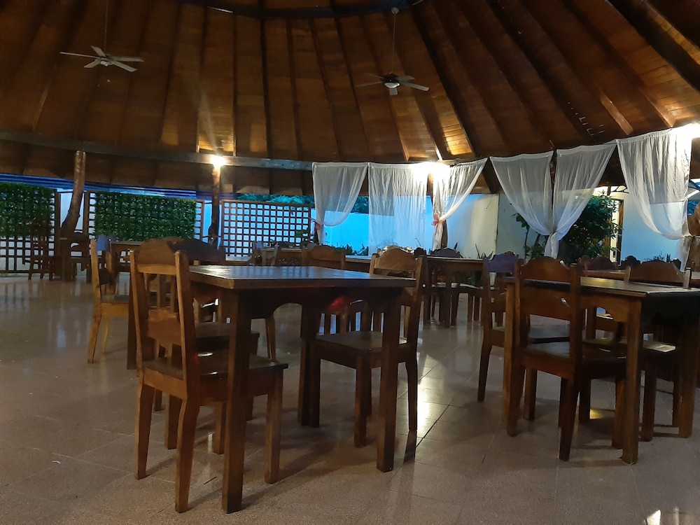 Samara Beach Hotel 34/49