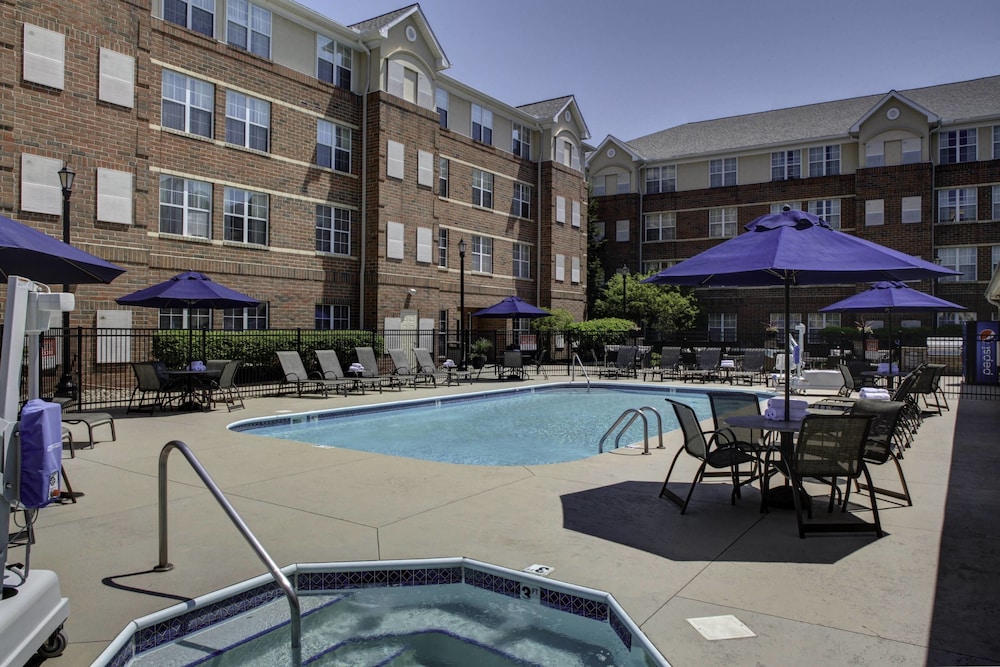 Residence Inn Cleveland Beachwood 1/33