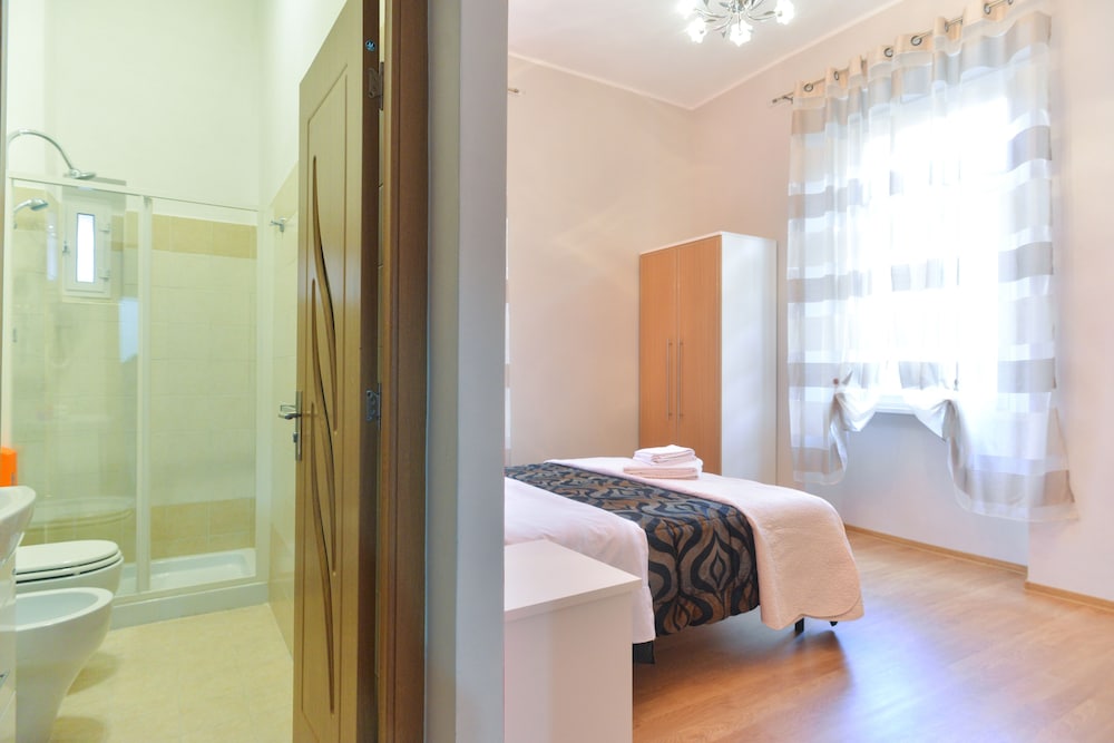 Trani B T Rooms 33/46