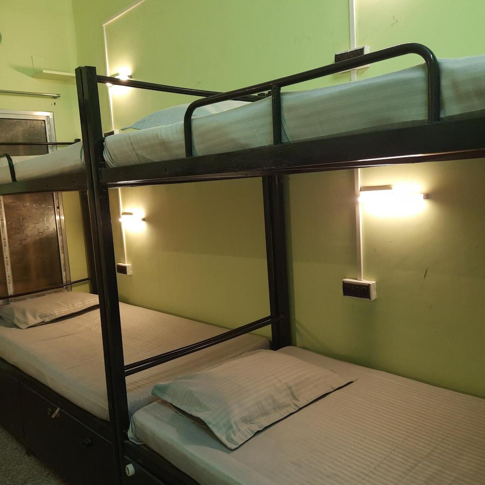 Bubble Beds Hostel 31/54