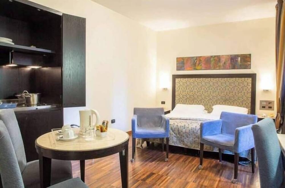 Residenza Mecenate 12/21