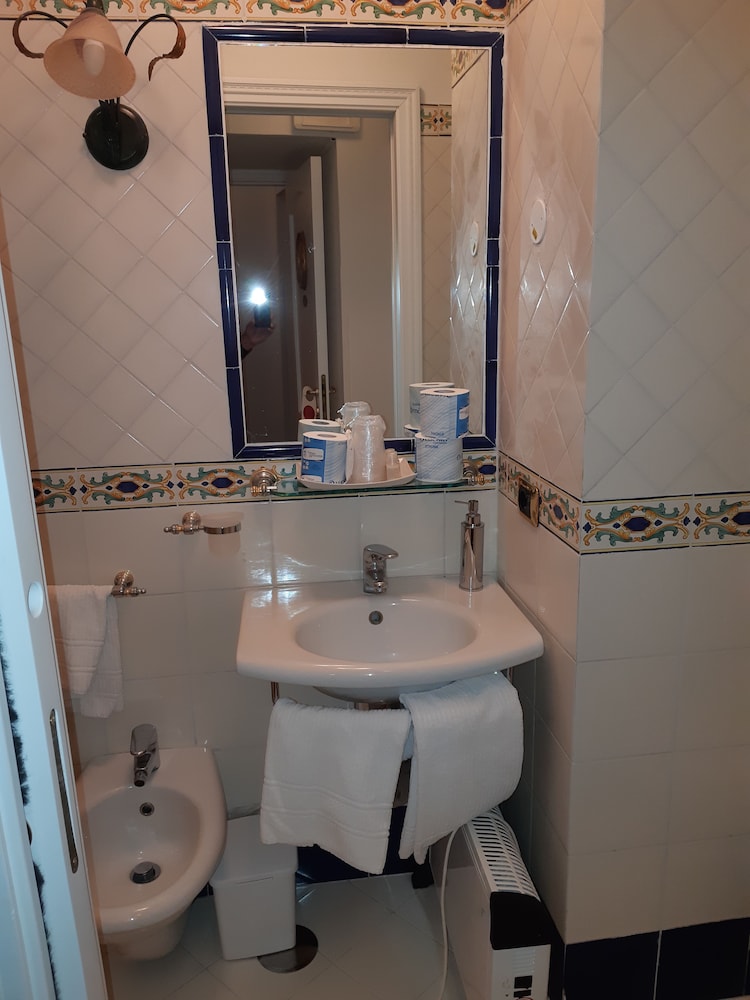 Hotel Antica Repubblica 11/73