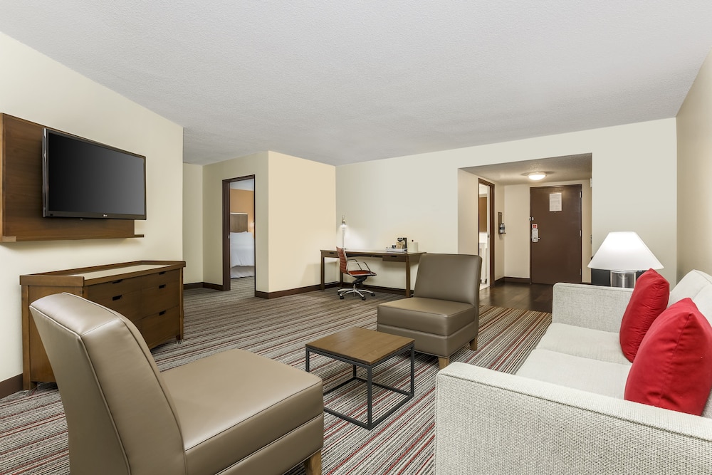 Four Points by Sheraton Bentonville 10/37