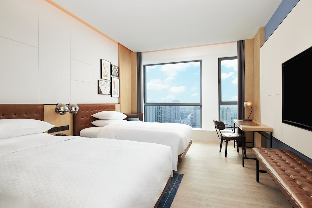 Four Points by Sheraton Shanghai International Tourism and Resorts Zone 18/50