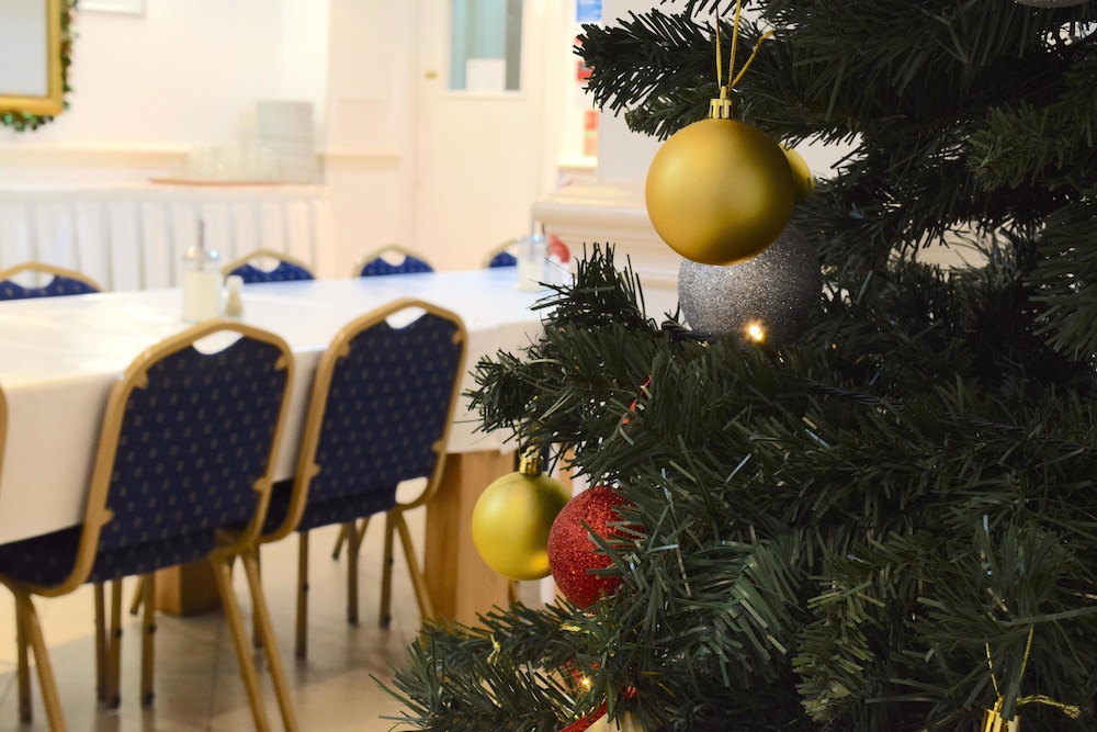 Pembridge Palace Hotel 36/50