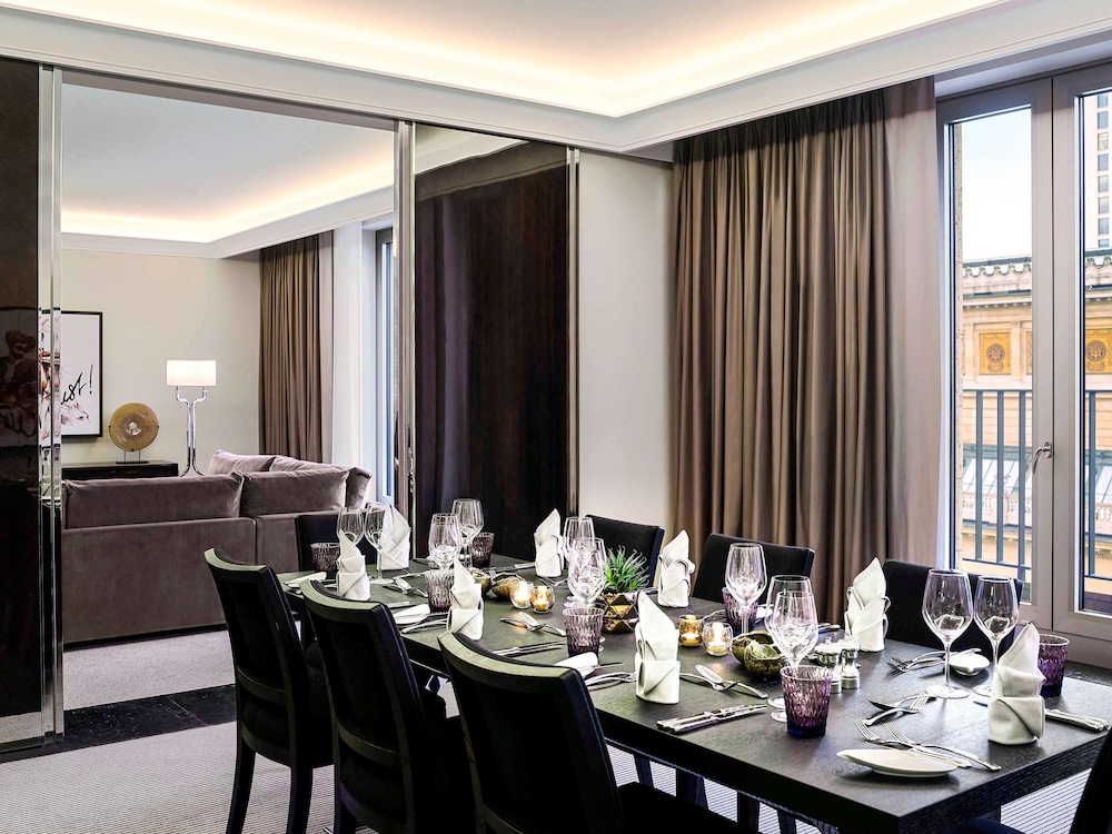 Sofitel Frankfurt Opera 58/75