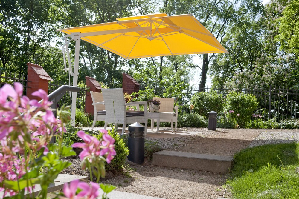 Hotel Villa Monte Vino 46/50