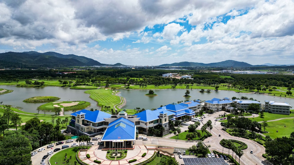 Pattana Golf Club And Resort 38/50