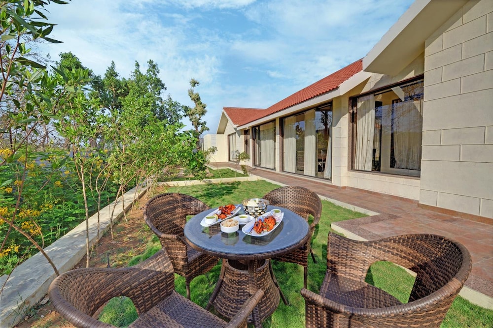 The Fern Sattva Resort Polo Forest 46/48