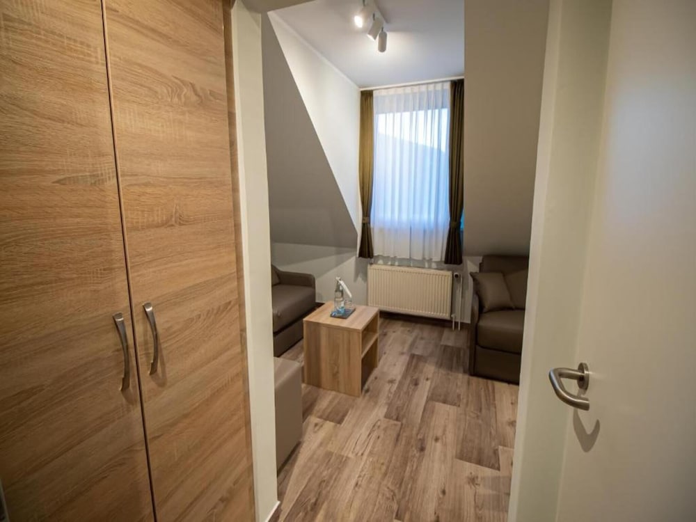 Hotel Fallersleber Spieker 19/50