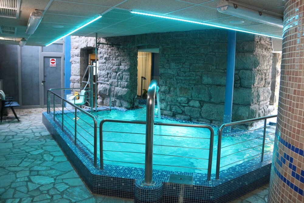 Balneario Caldas de Luna 35/50