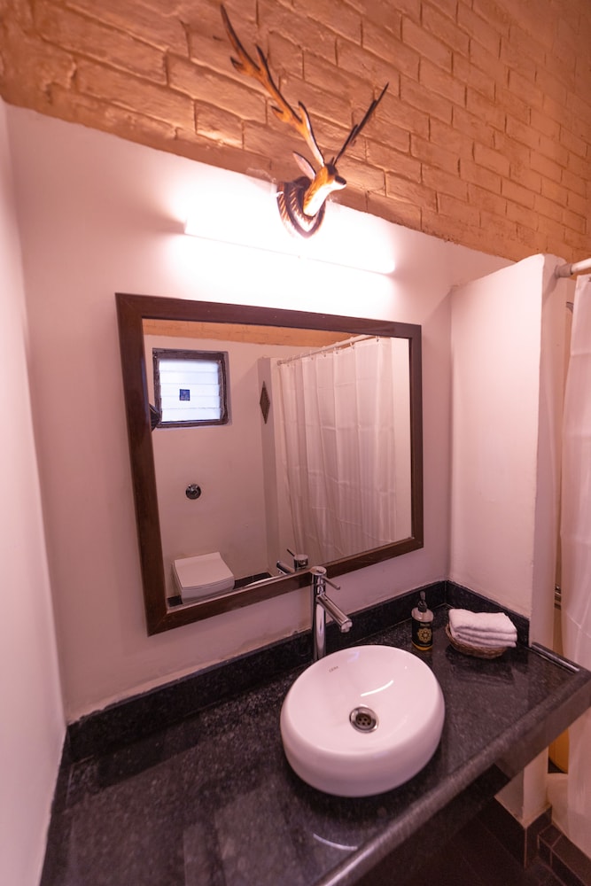 TIGER TRAILS RESORT 47/48