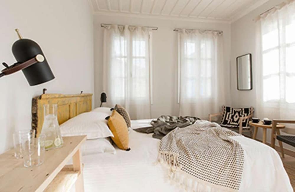 Amymone Suites 13/50