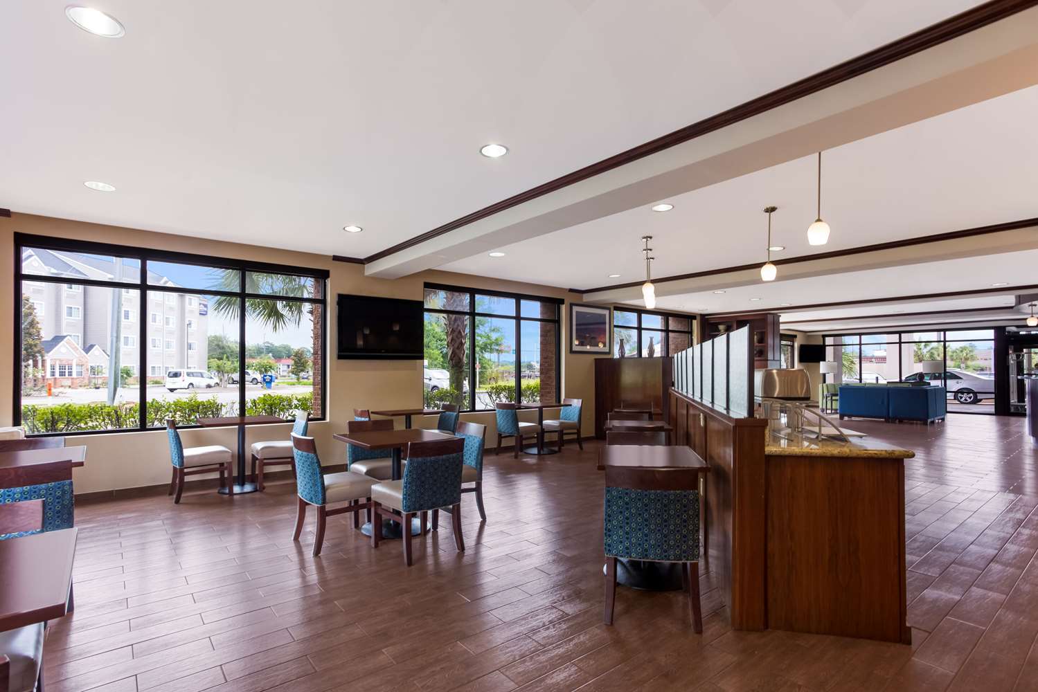 Comfort Suites Saraland - North Mobile 19/27