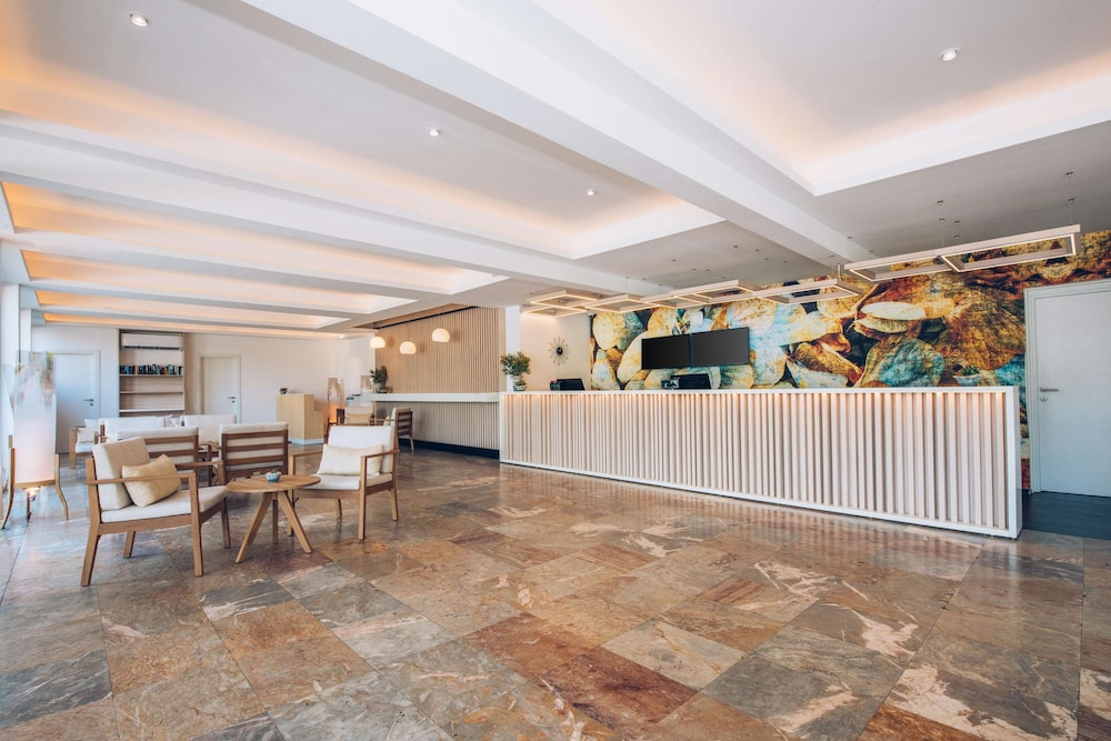 Iberostar Waves Herceg Novi 18/68