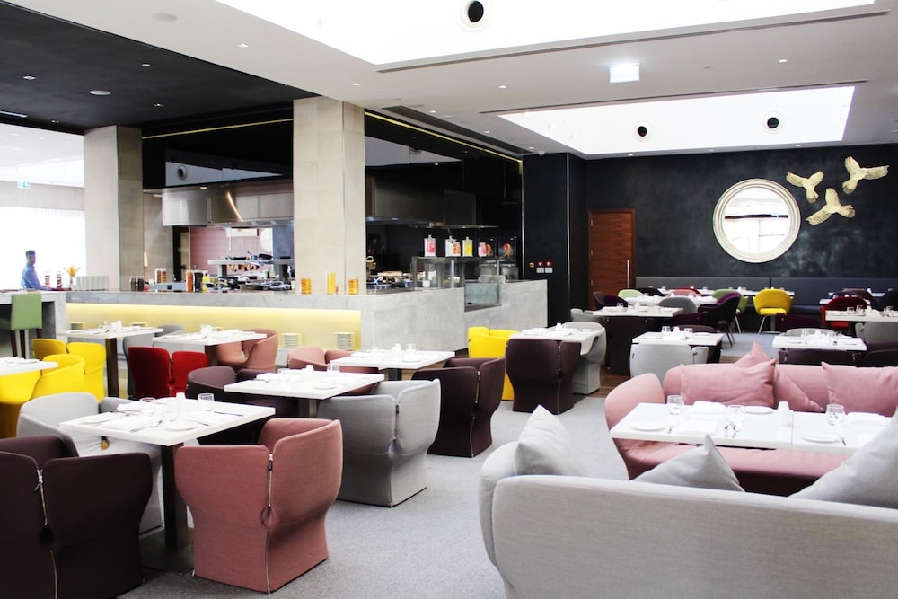 Hyatt Place Dubai Wasl District Residences 44/63