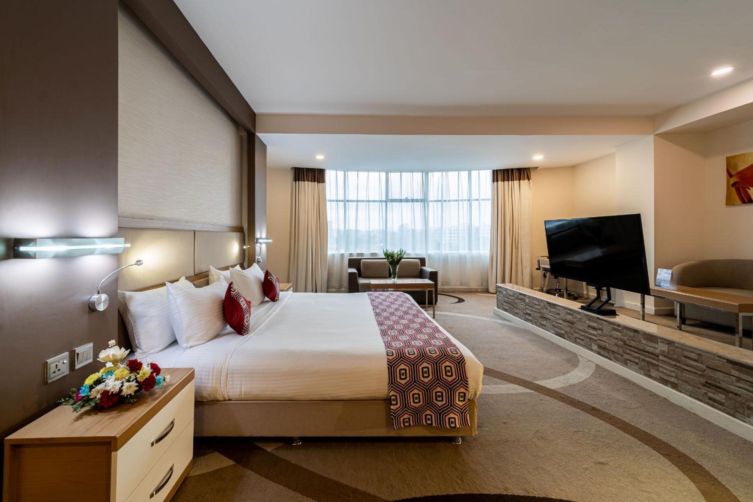Business, Azure, Suite، PrideInn Azure Hotel Nairobi Westlands 9/10