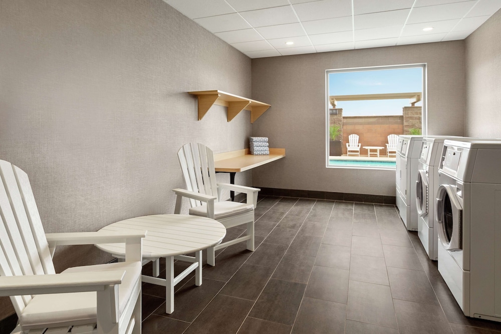 Home2 Suites by Hilton Scottsdale Salt River 13/31