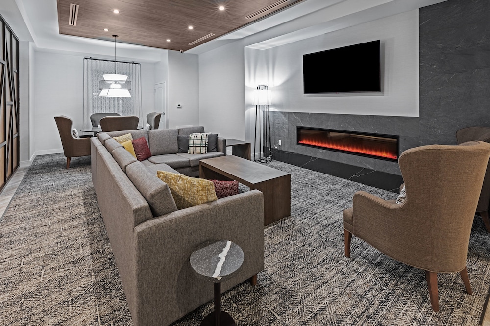 Staybridge Suites Portland 32/47