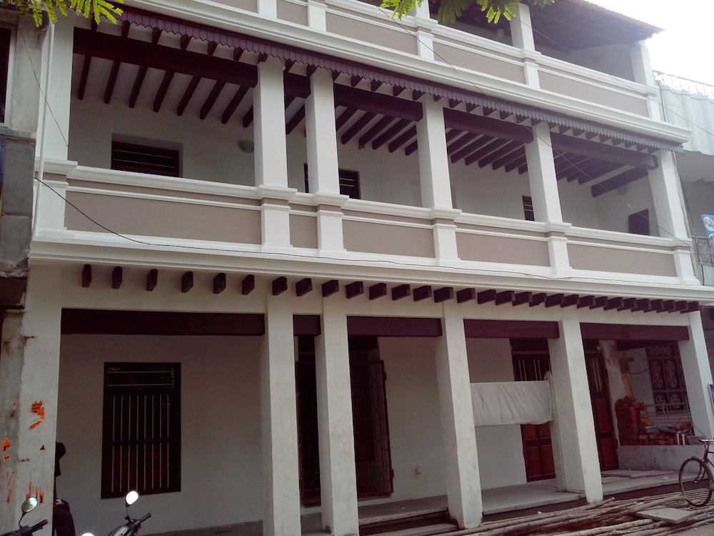 Fabhotel Esparan Heritage Pondicherry 2/26