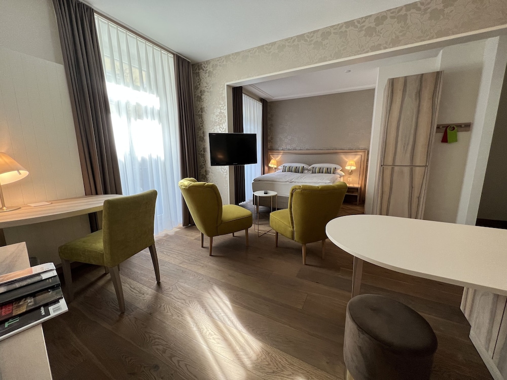 Hotel Platzhirsch 46/55