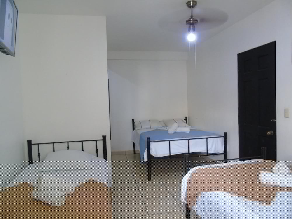Hotel Quinta Avenida 24/56