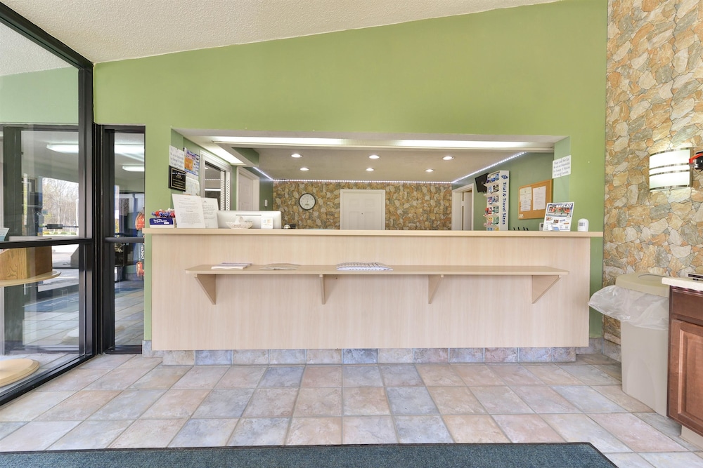 Mentor Home Inn & Suites 5/43