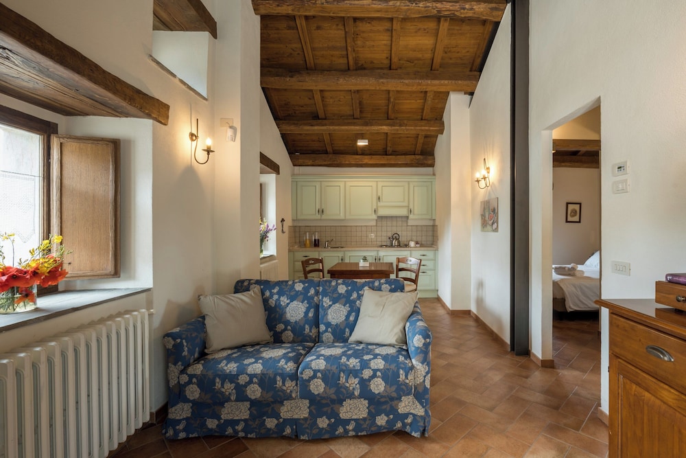 Borgo Tufi Albergo Diffuso 33/50