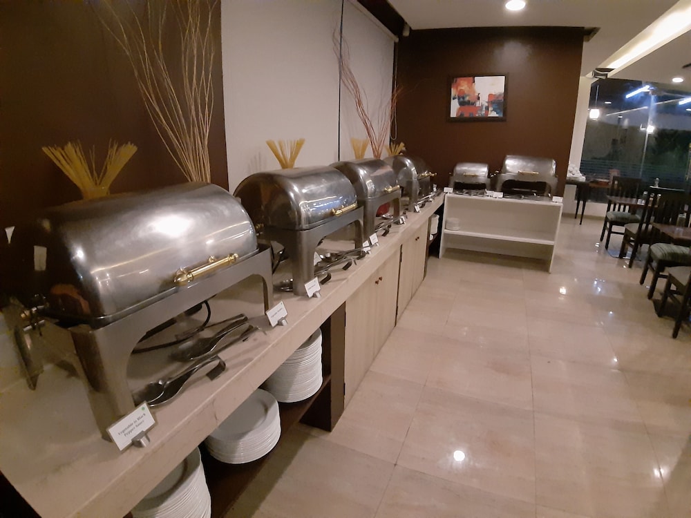 Starlit Suites 31/50