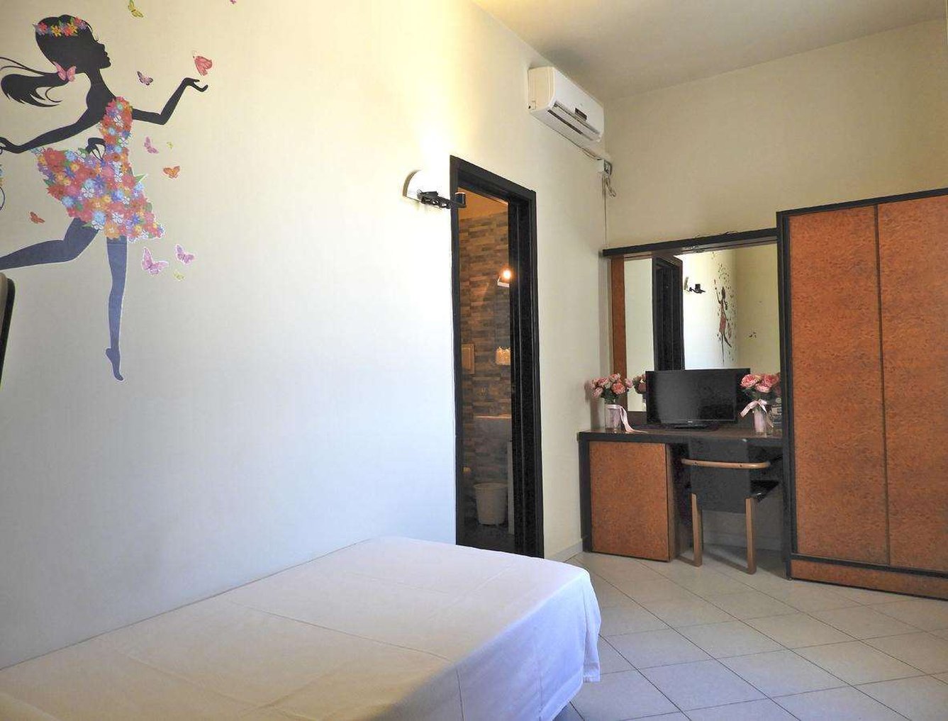 Hotel Scigliano 16/36