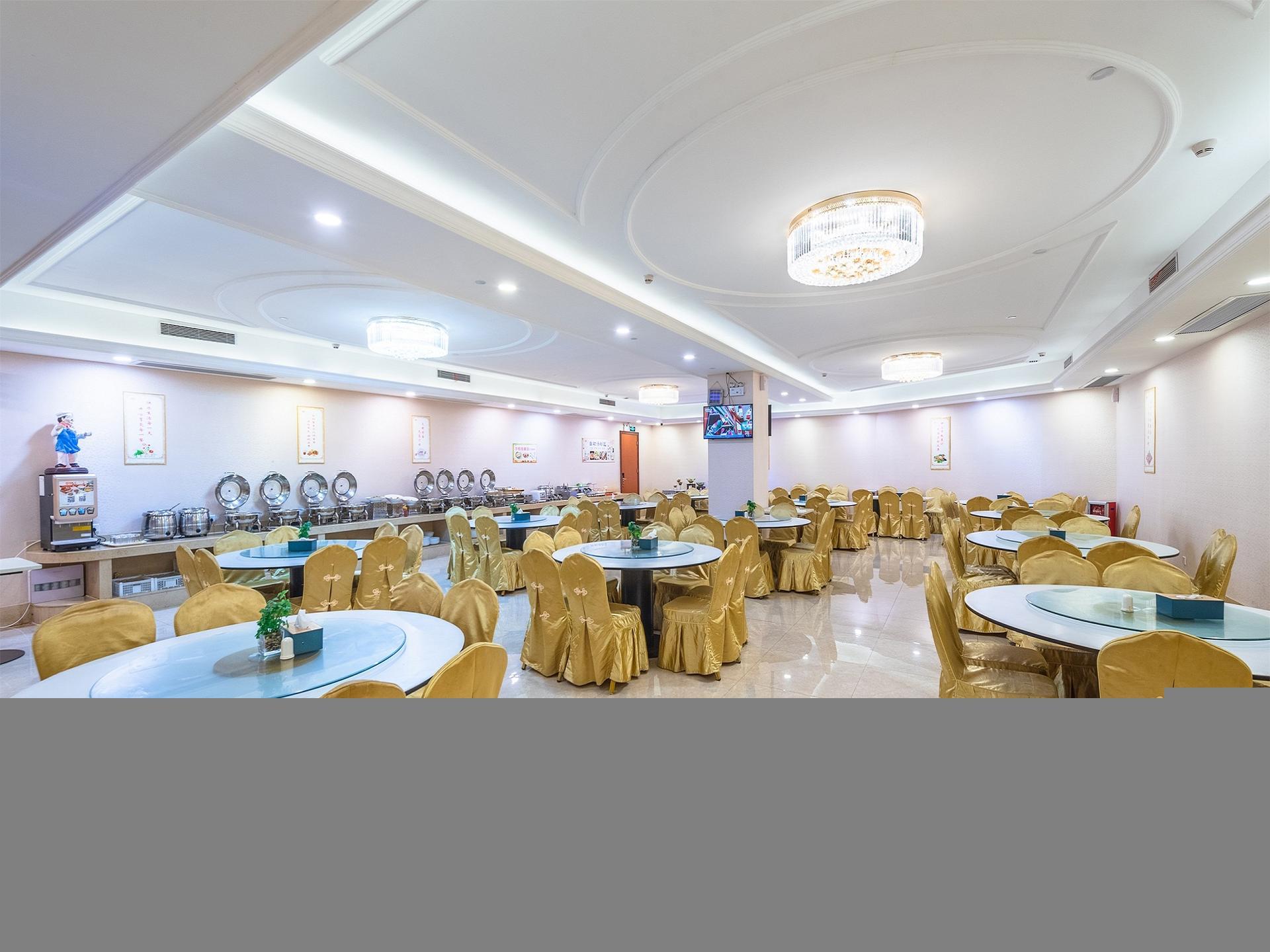 Vienna Hotel (Guangzhou South Railway Station Hanxi Changlong Scenic Spot) 32/42